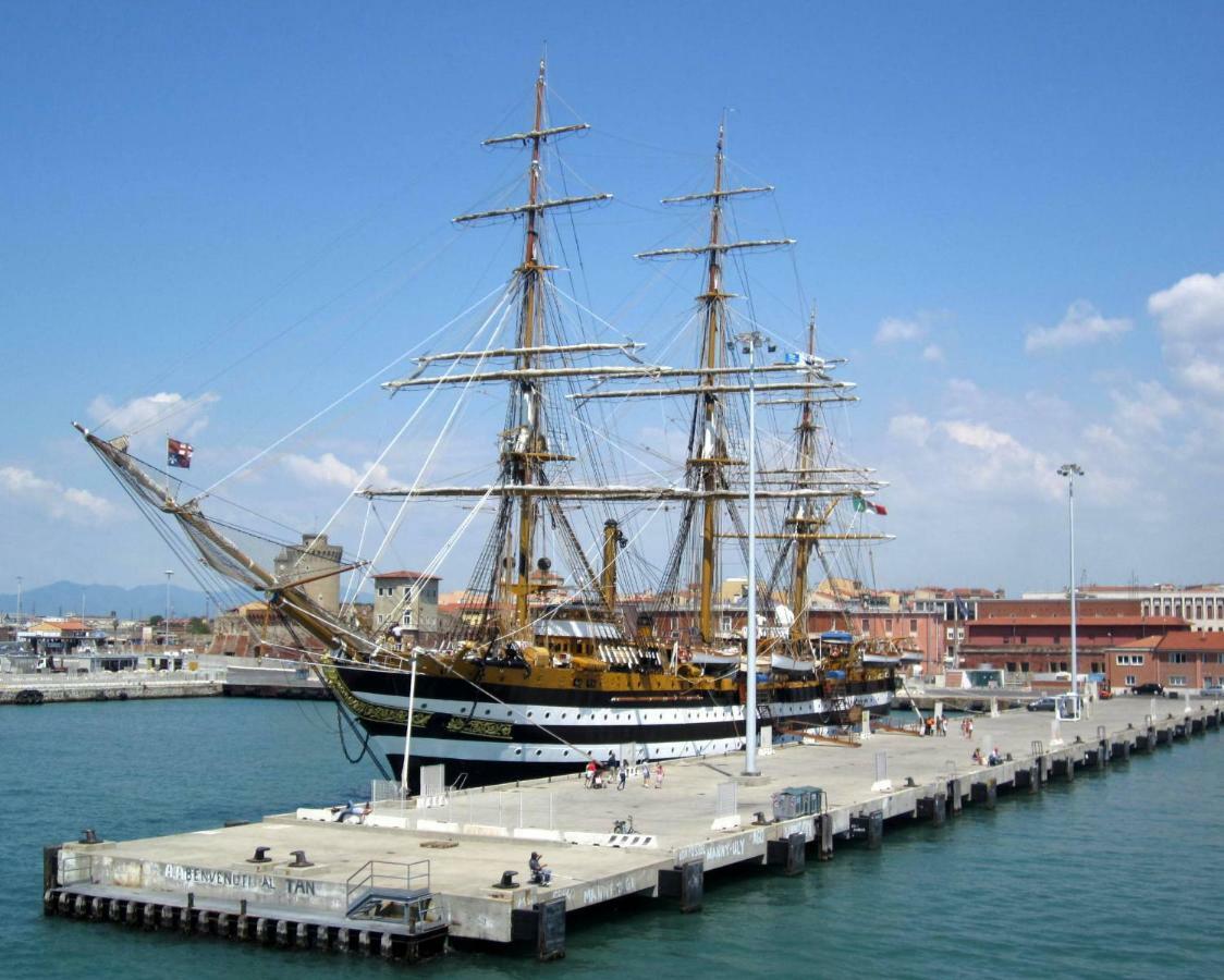 Hotel Houston Livorno - Struttura Esclusivamente Turistica - Not For Business Or Workers Exterior photo