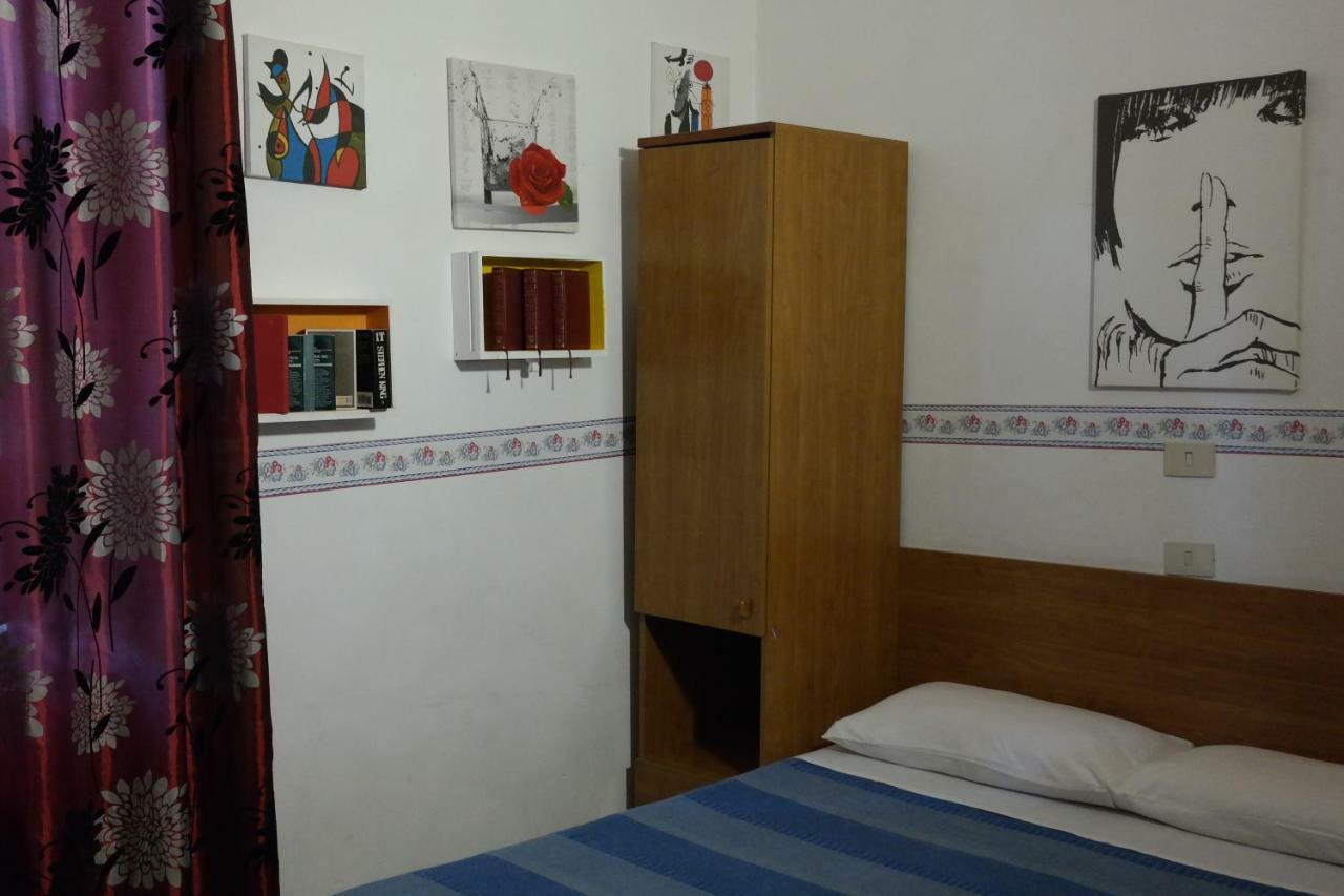 Hotel Houston Livorno - Struttura Esclusivamente Turistica - Not For Business Or Workers Exterior photo