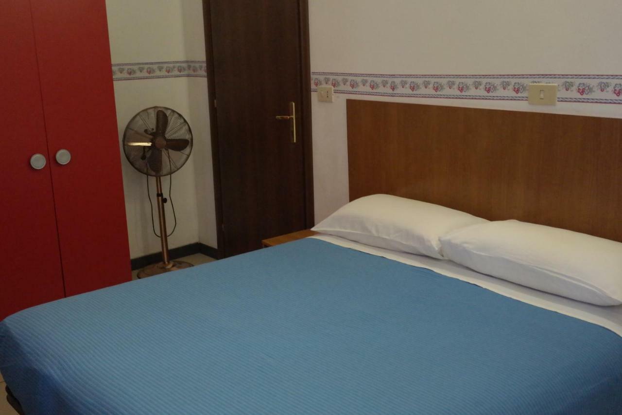 Hotel Houston Livorno - Struttura Esclusivamente Turistica - Not For Business Or Workers Exterior photo