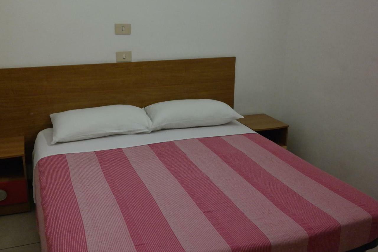 Hotel Houston Livorno - Struttura Esclusivamente Turistica - Not For Business Or Workers Exterior photo