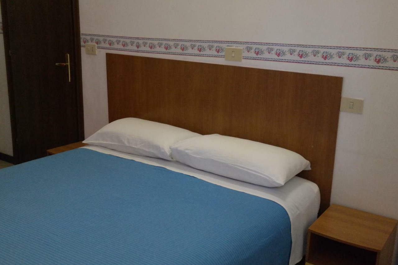 Hotel Houston Livorno - Struttura Esclusivamente Turistica - Not For Business Or Workers Exterior photo