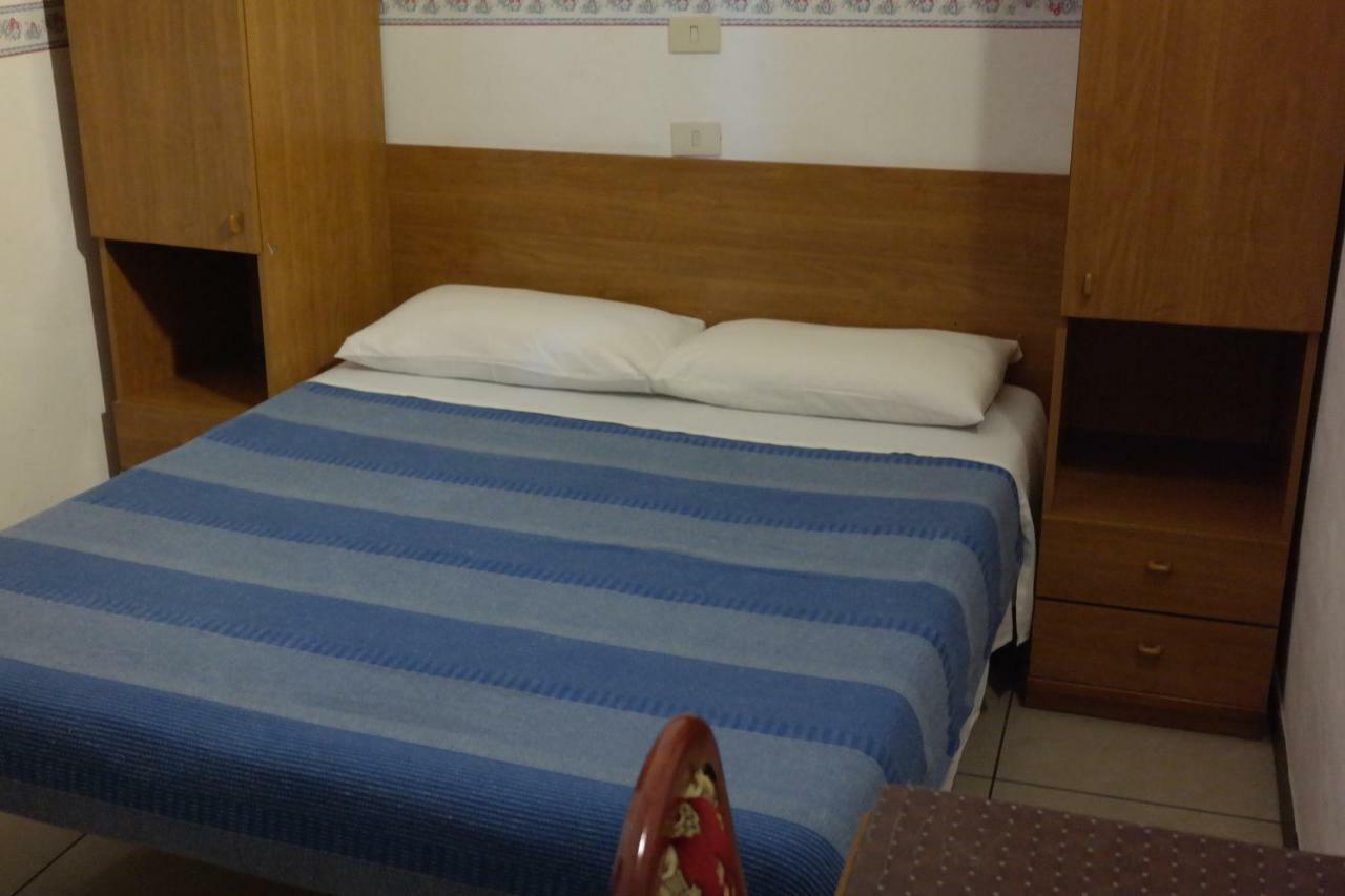 Hotel Houston Livorno - Struttura Esclusivamente Turistica - Not For Business Or Workers Exterior photo